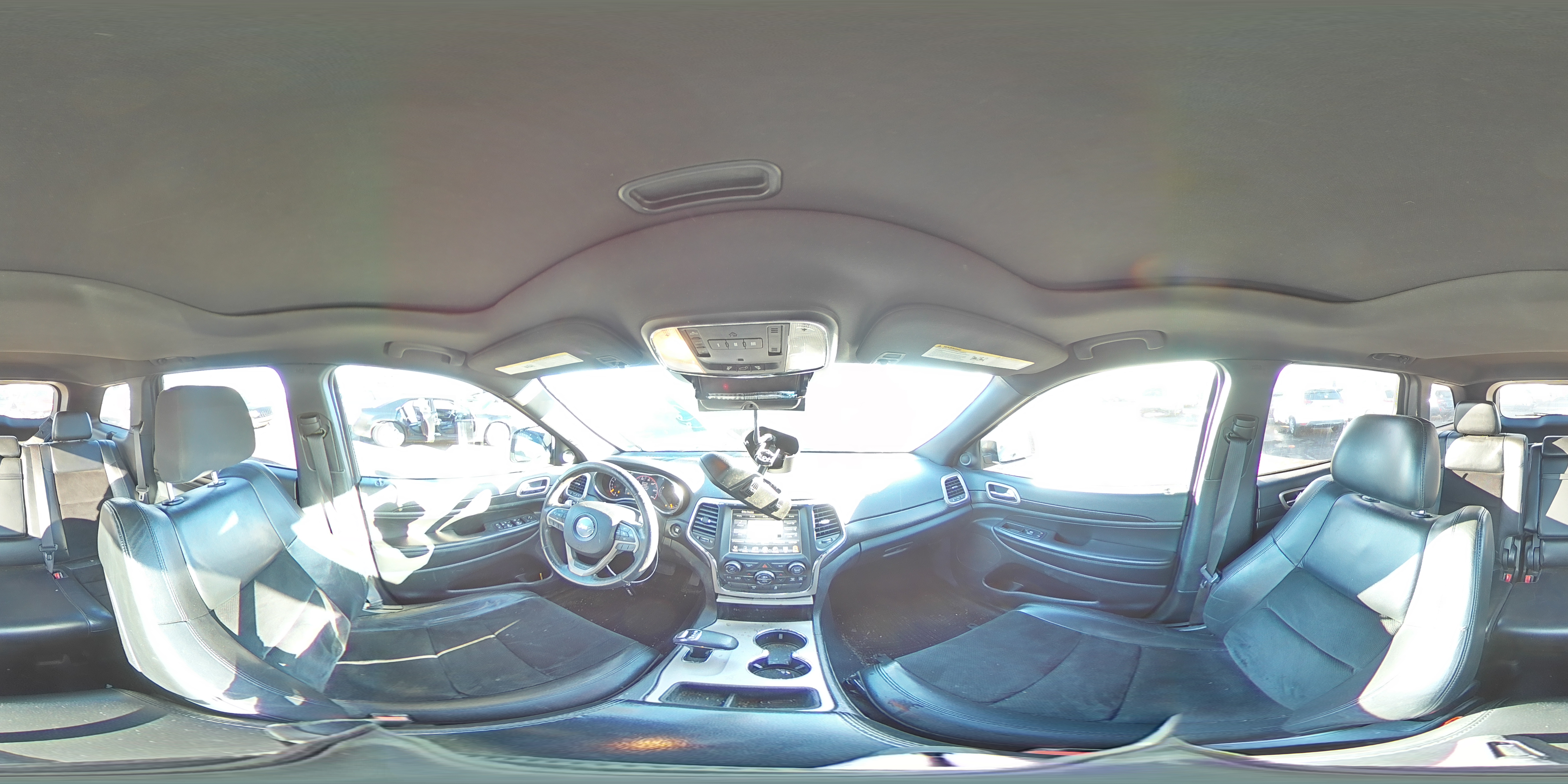 2015 Jeep Grand Cherokee - Image 12