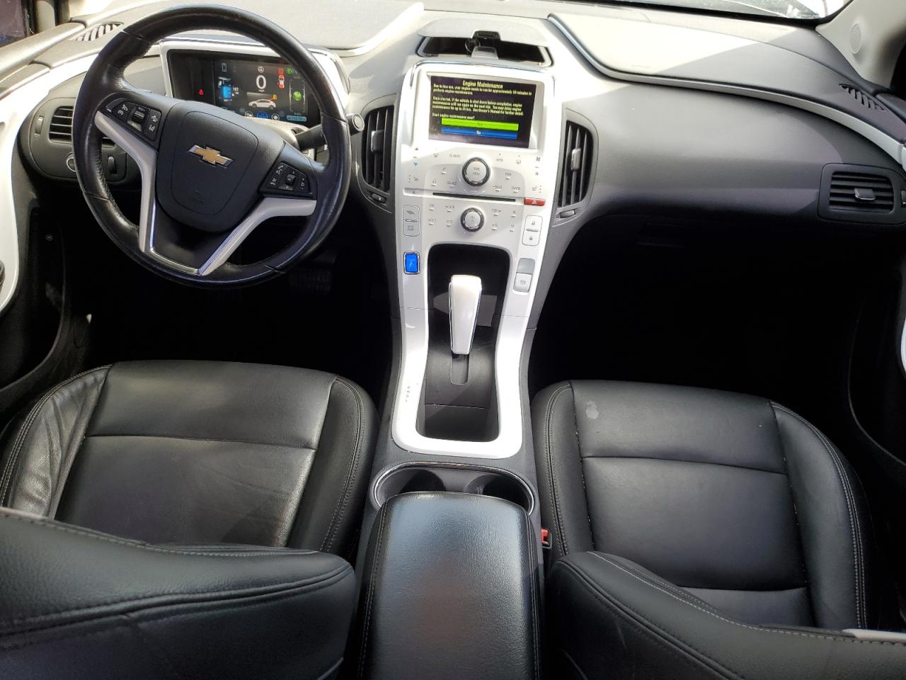 2013 Chevrolet Volt - Image 8