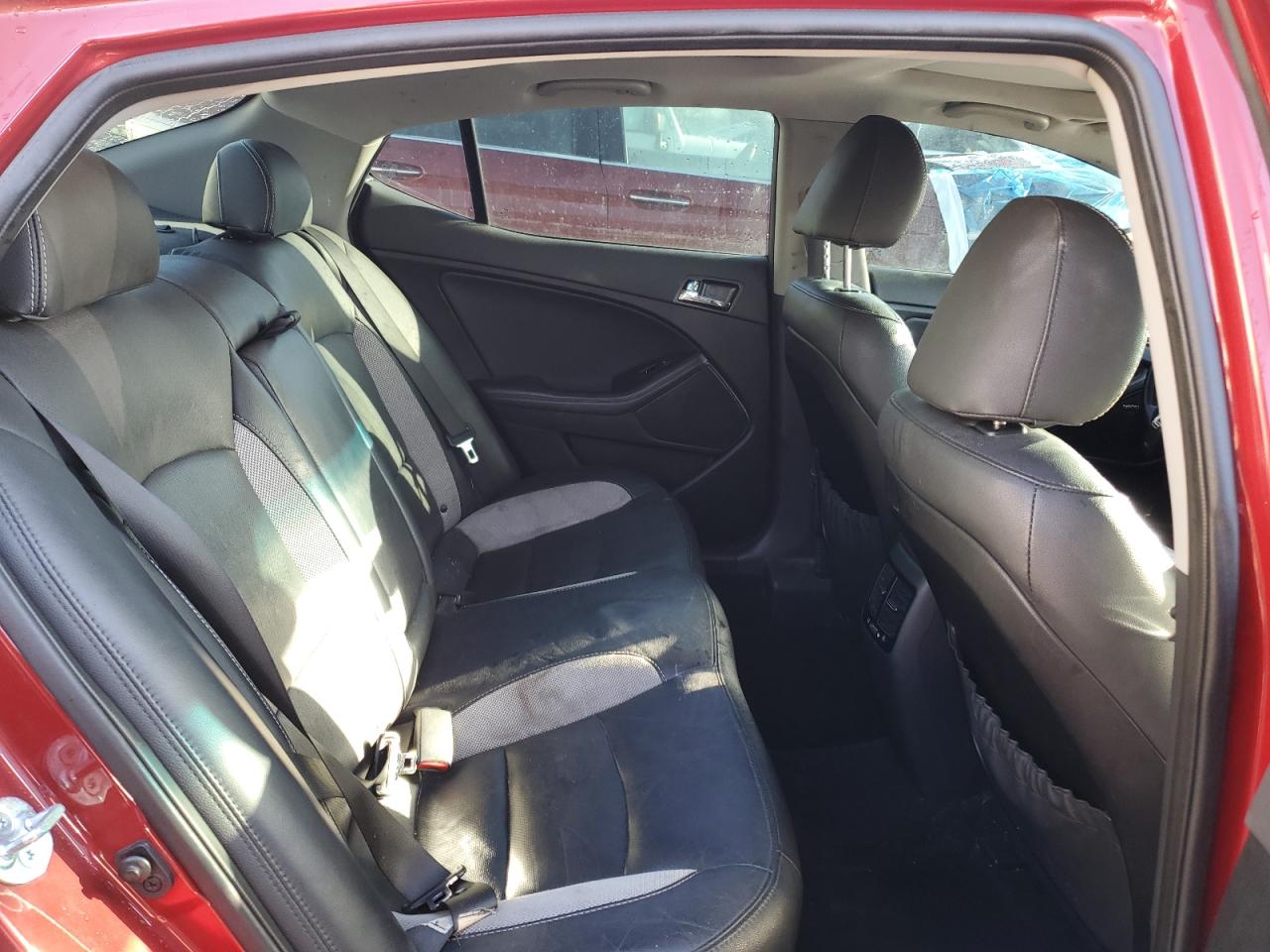 2012 Kia Optima - Image 11