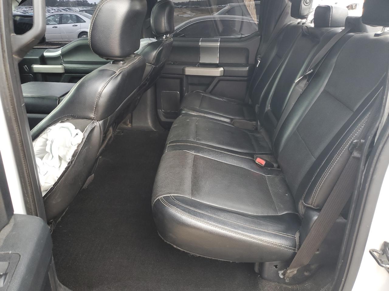 2015 Ford F-150 - Image 11