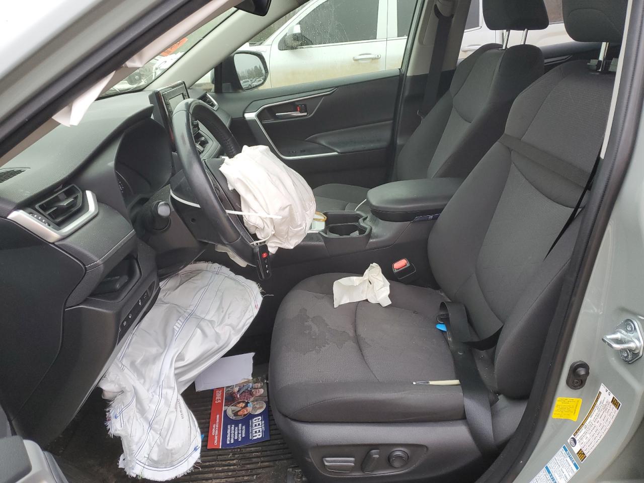 2019 Toyota RAV 4 - Image 7