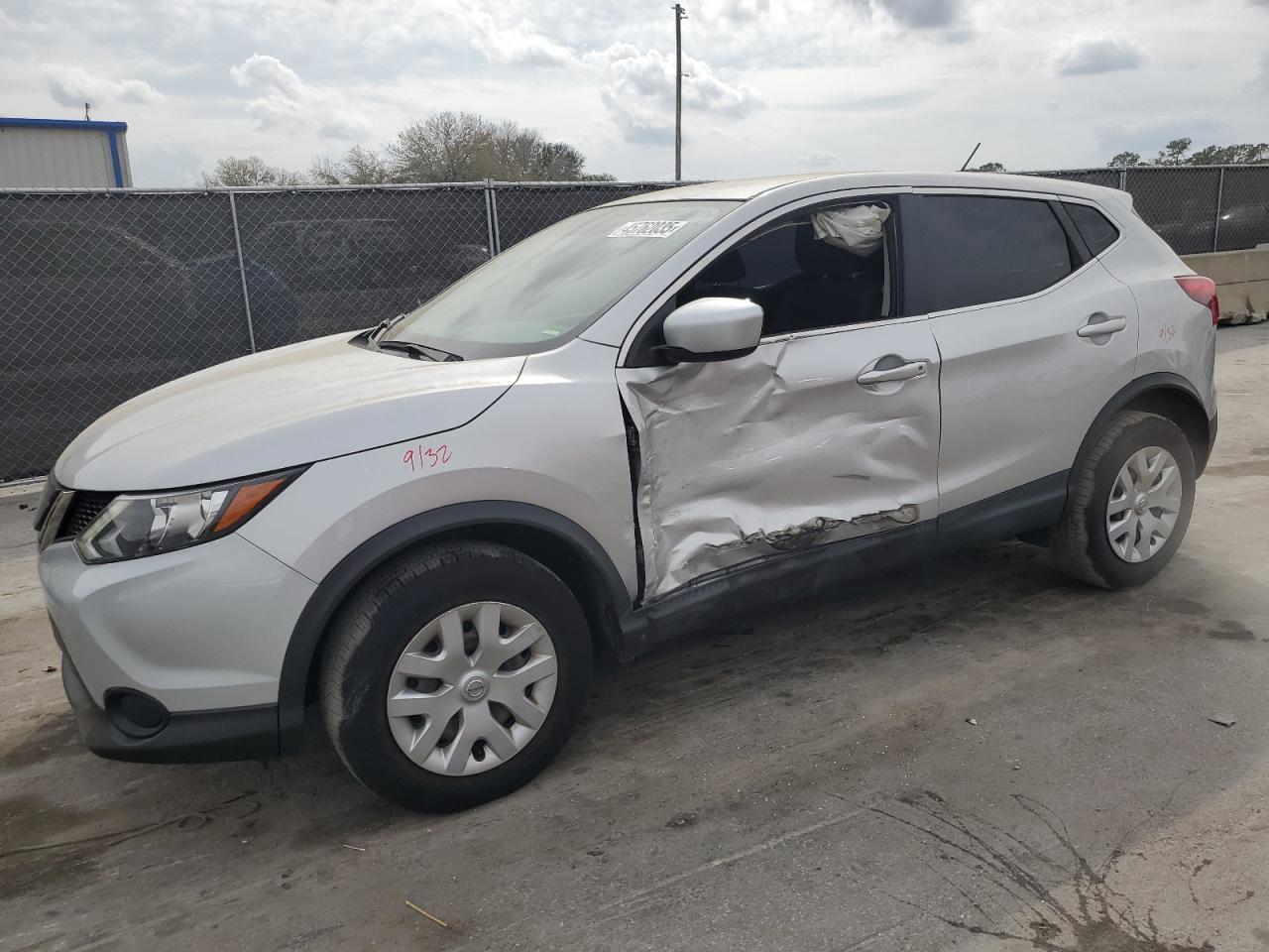 2019 Nissan Rogue - Image 1