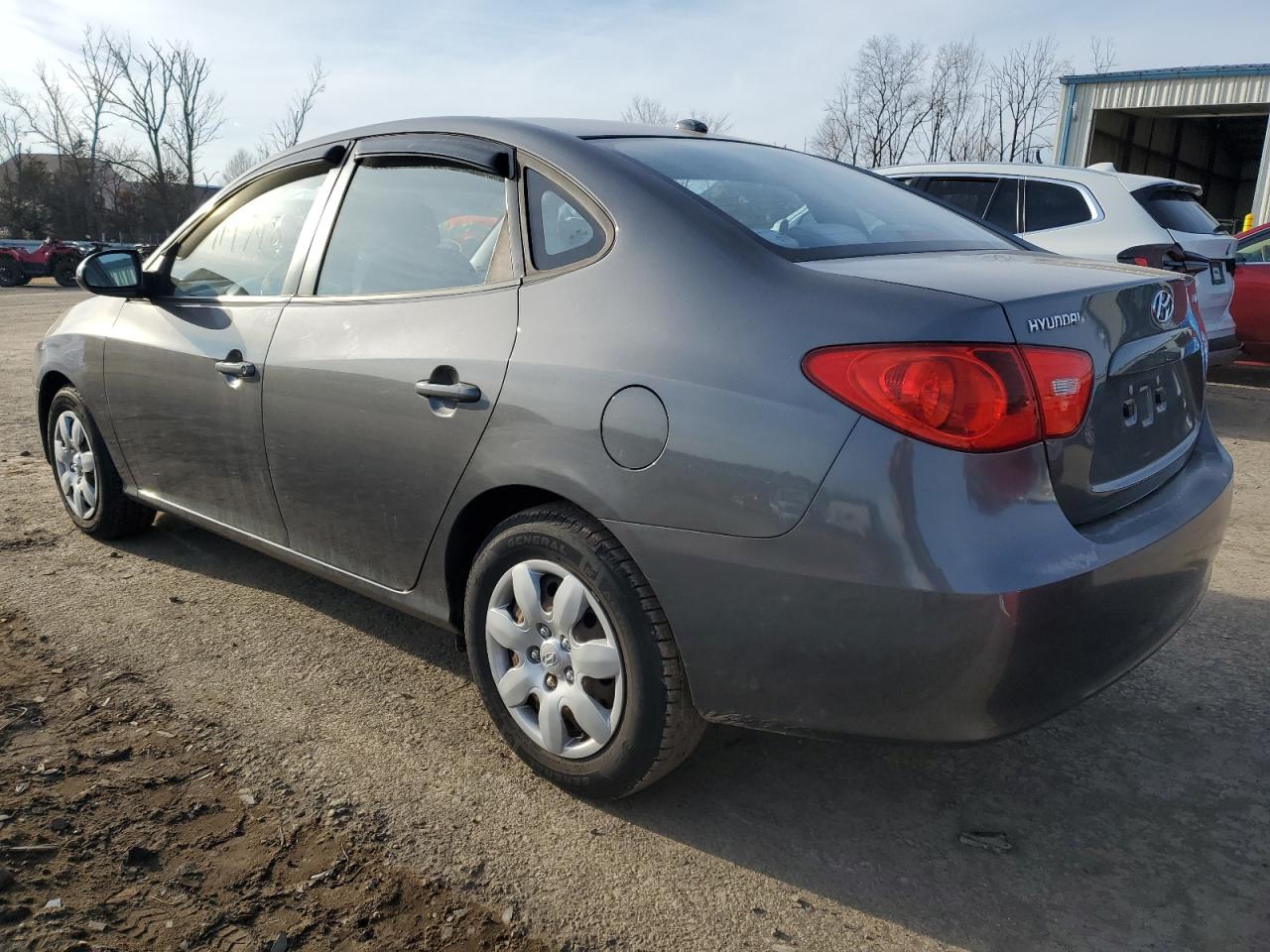 2008 Hyundai Elantra - Image 2