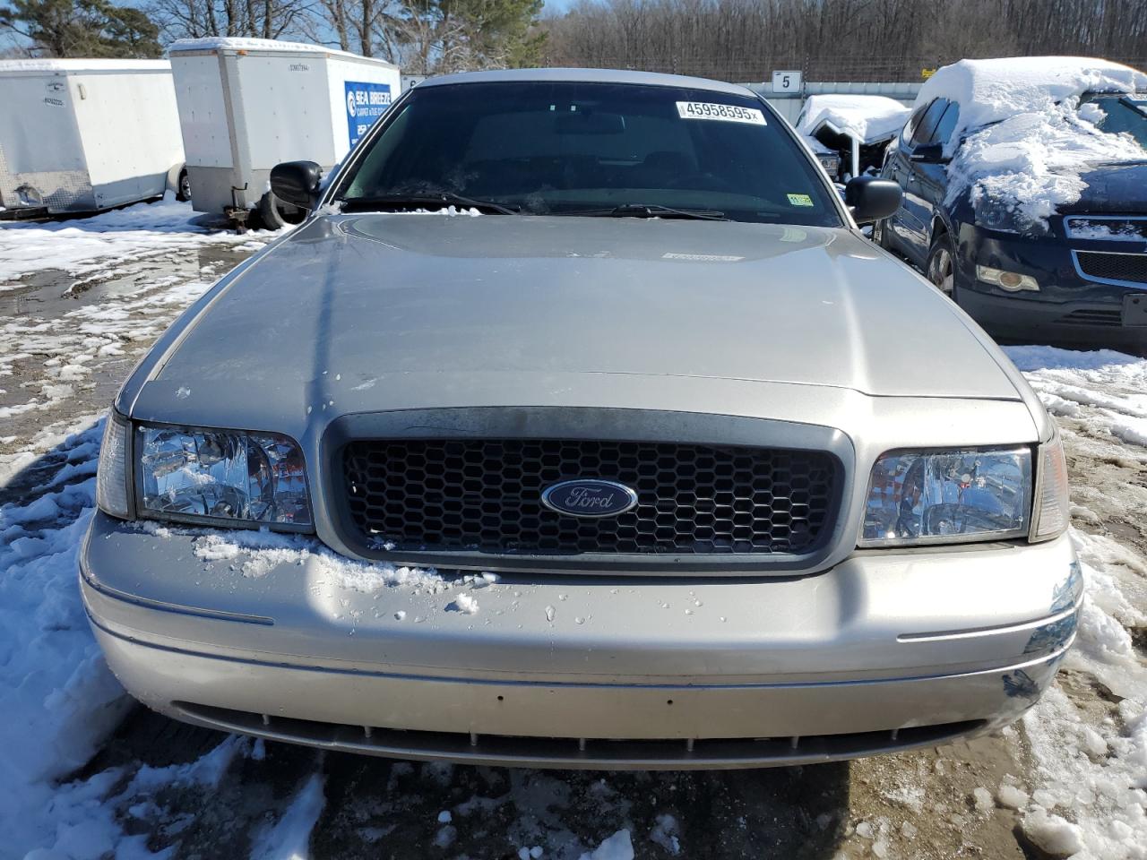 2006 Ford Crown Victoria - Image 5