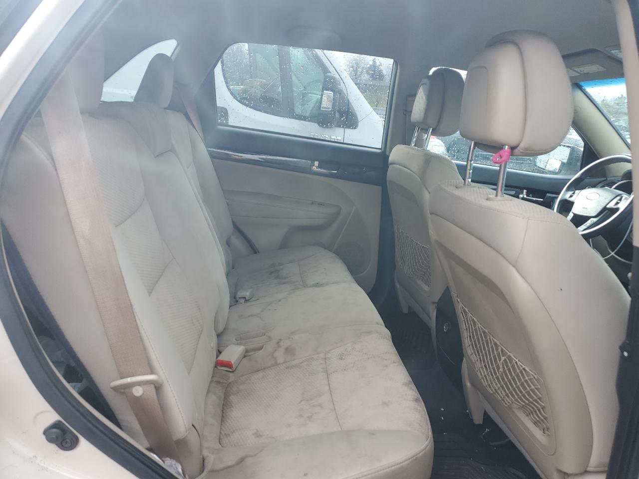 2011 Kia Sorento - Image 11