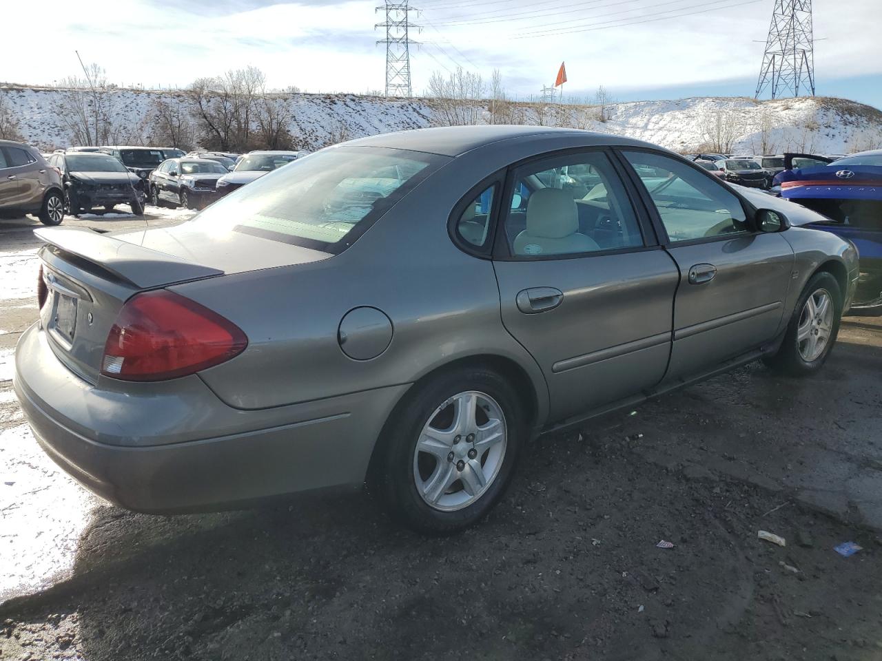 2001 Ford Taurus - Image 3