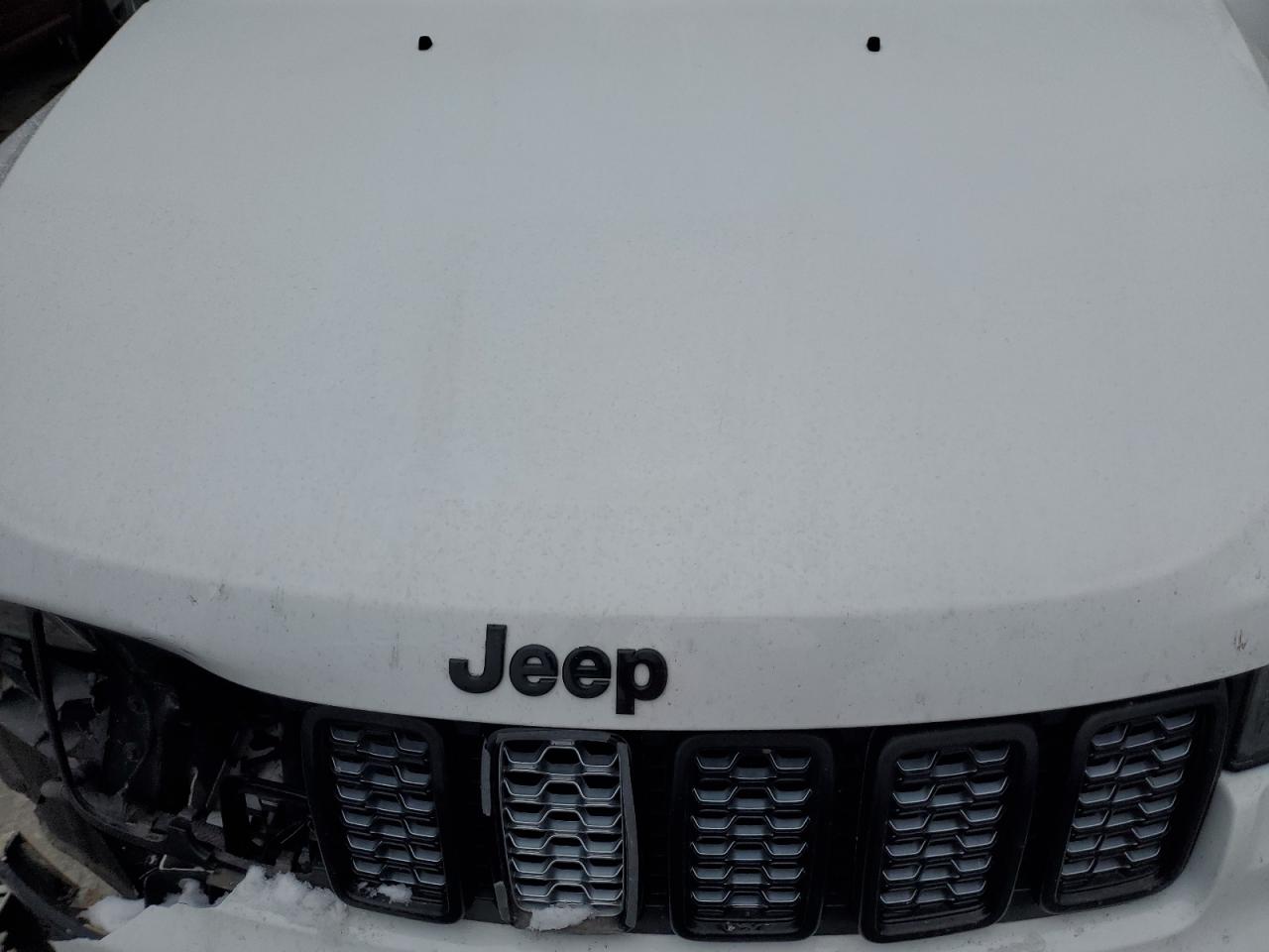 2018 Jeep Grand Cherokee - Image 11