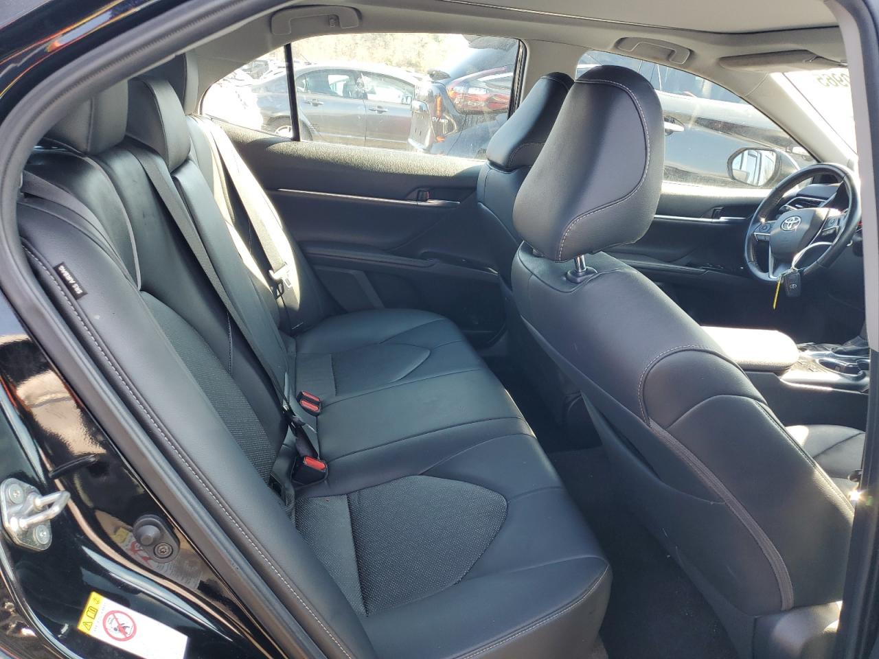 2019 Toyota Camry - Image 10