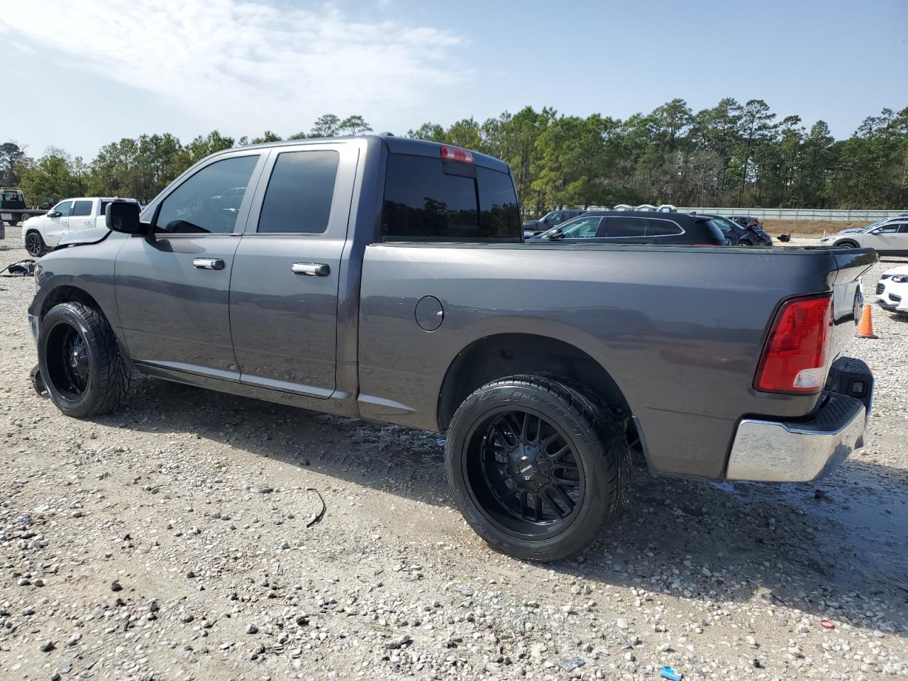 2016 RAM 1500 - Image 2