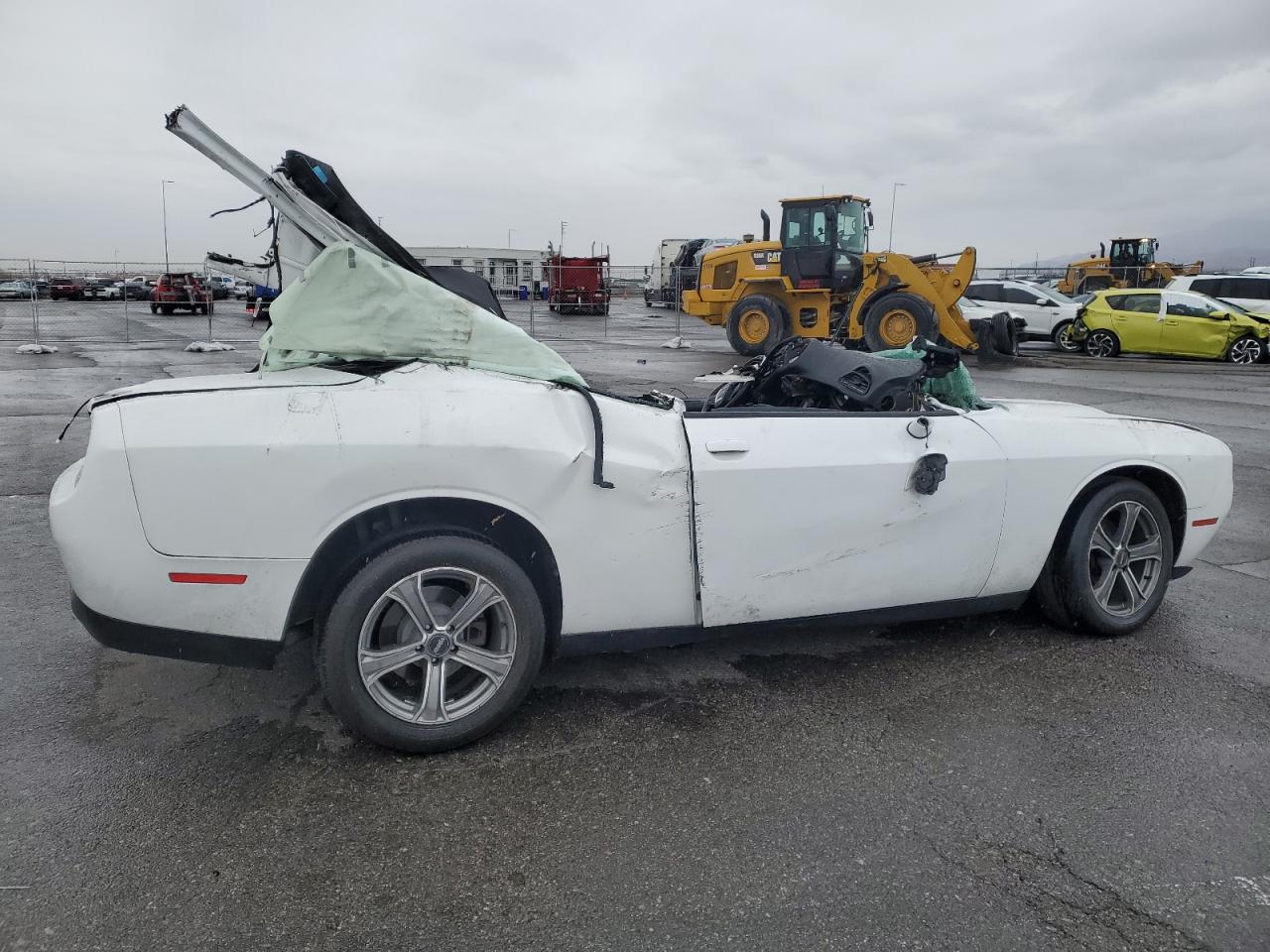 2019 Dodge Challenger - Image 3