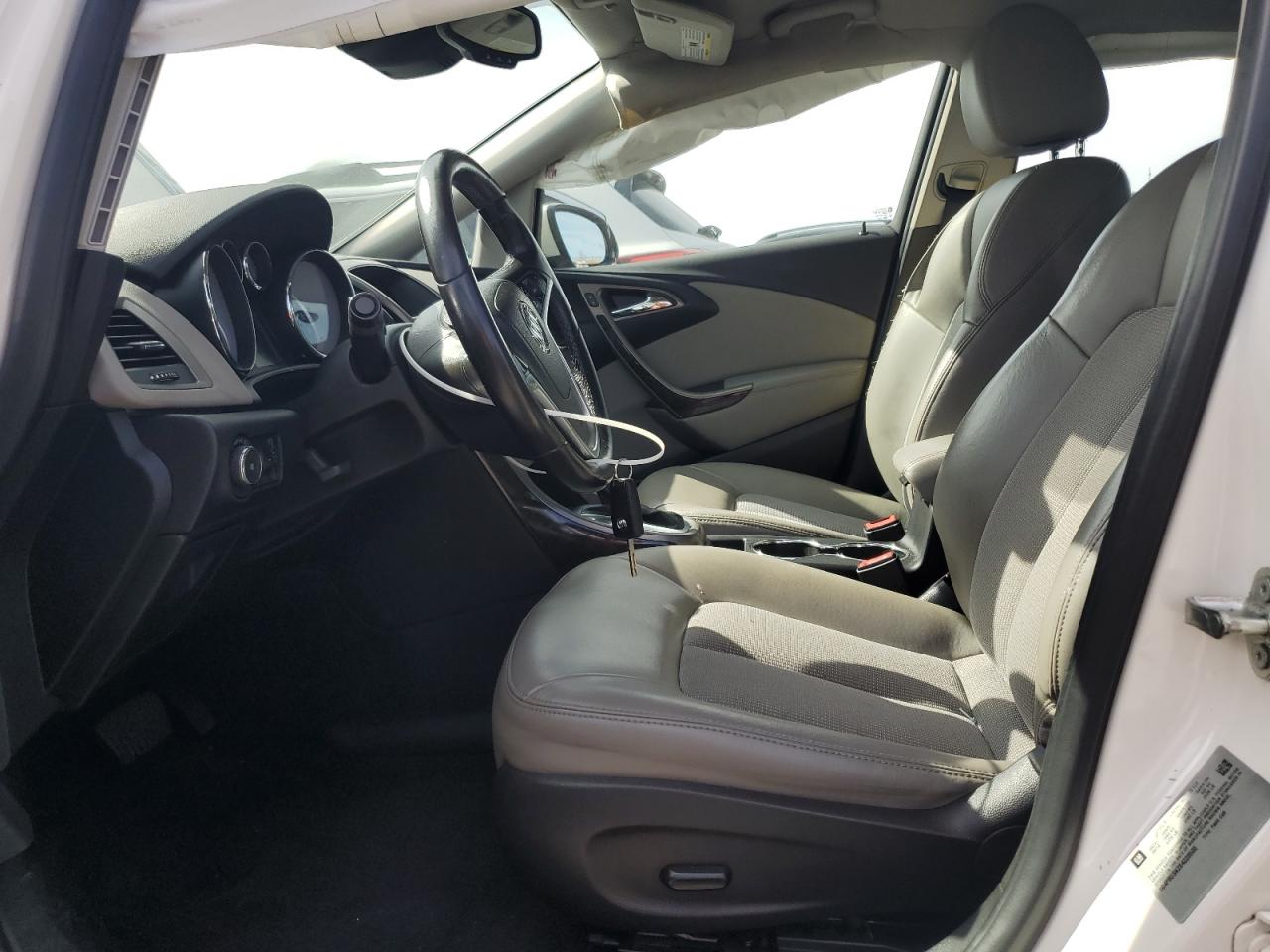 2014 Buick Verano - Image 7