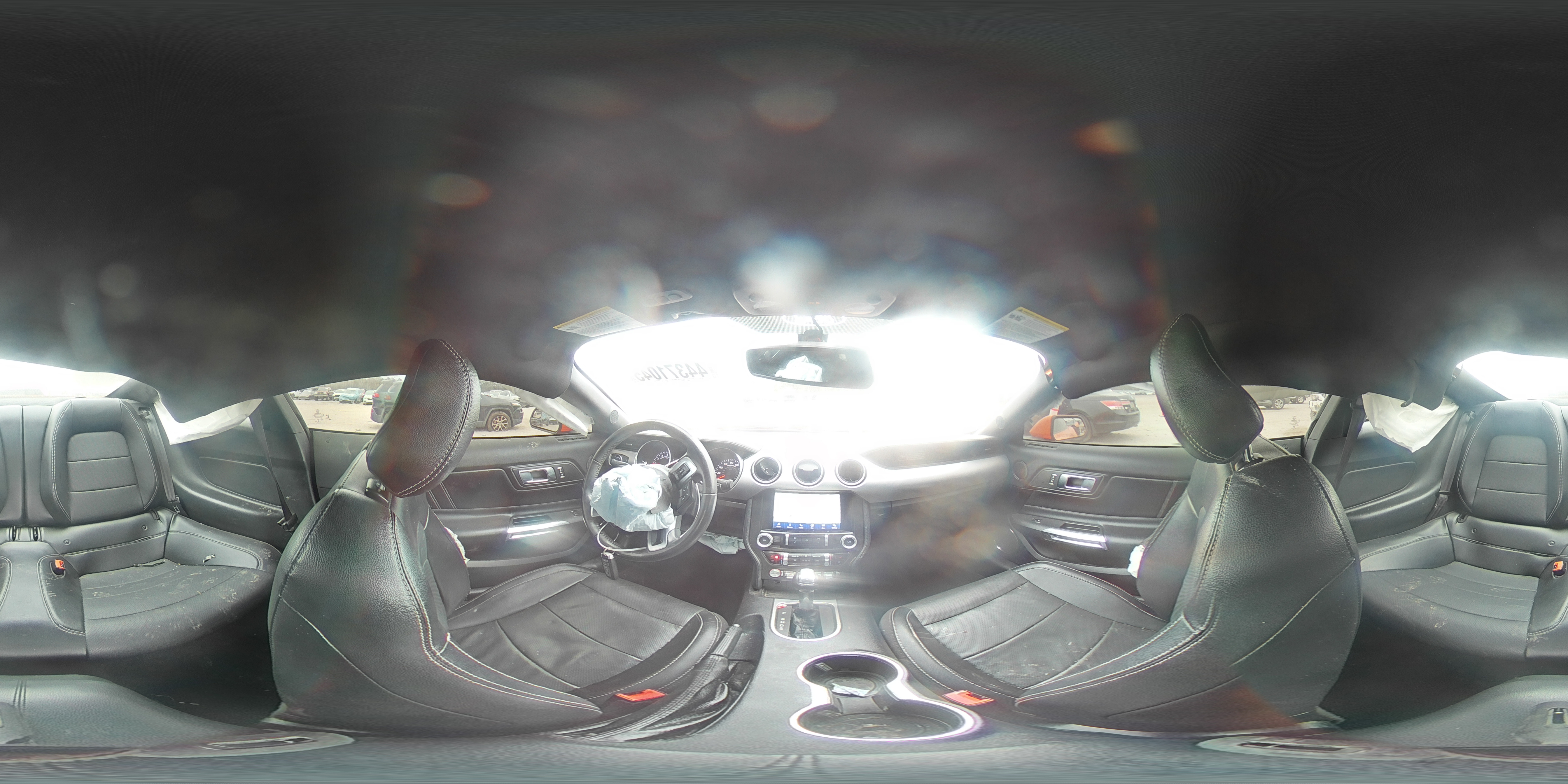 2020 Ford Mustang - Image 13