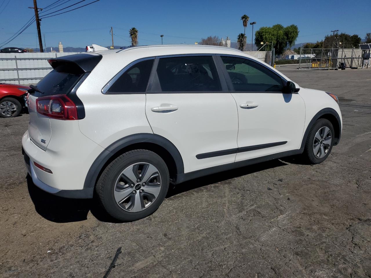 2019 Kia Niro - Image 3