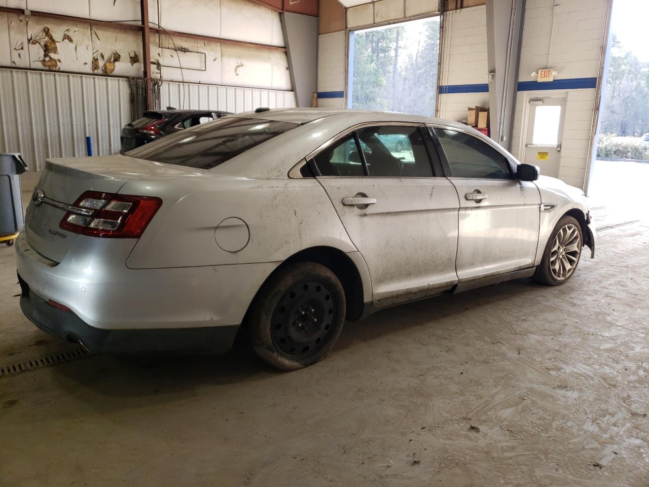 2013 Ford Taurus - Image 3