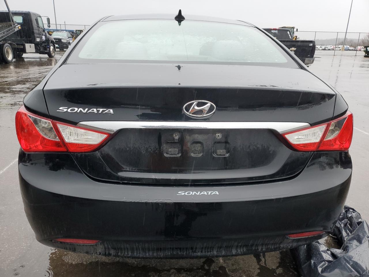 2013 Hyundai Sonata - Image 6