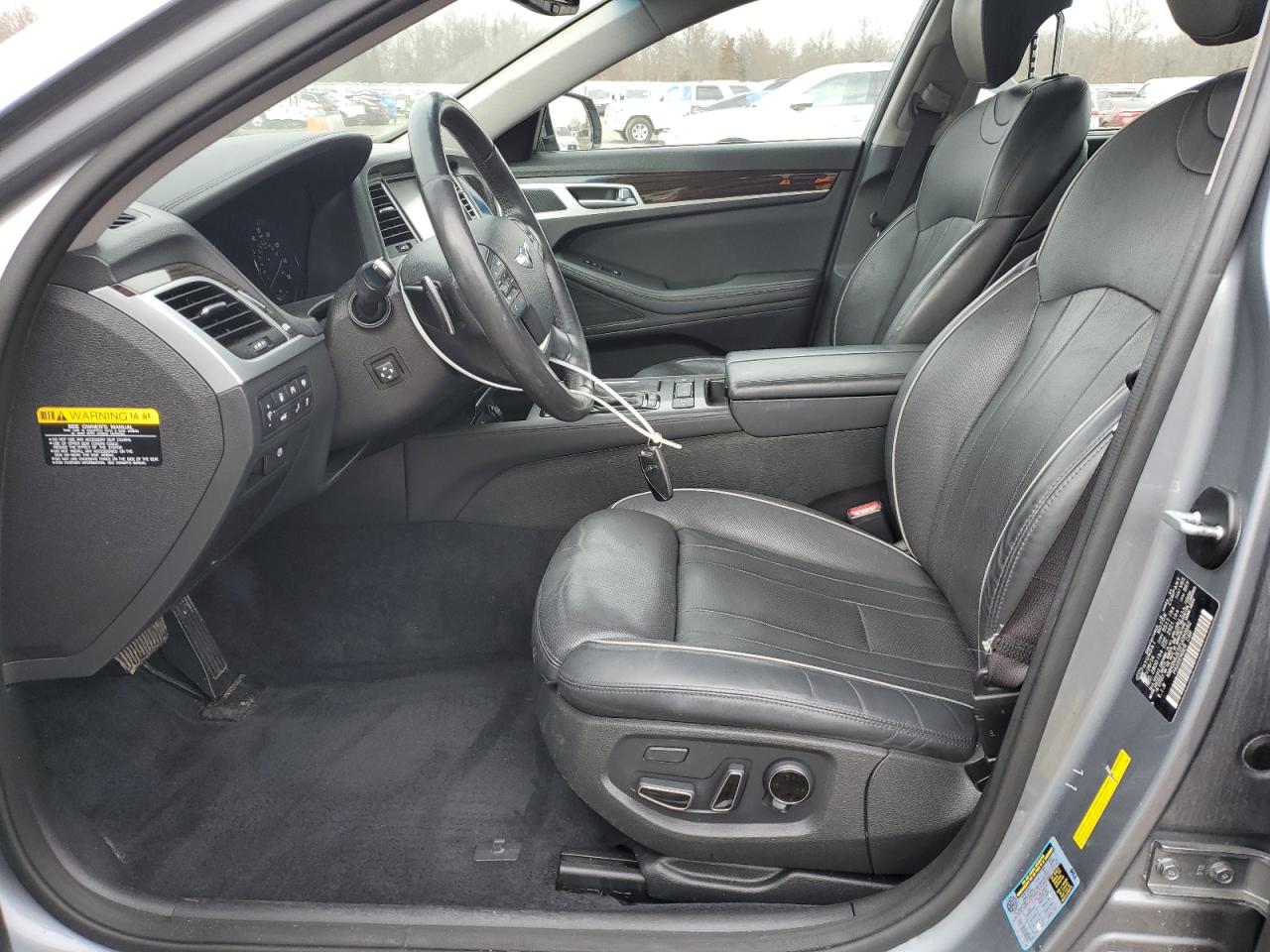 2015 Hyundai Genesis - Image 7