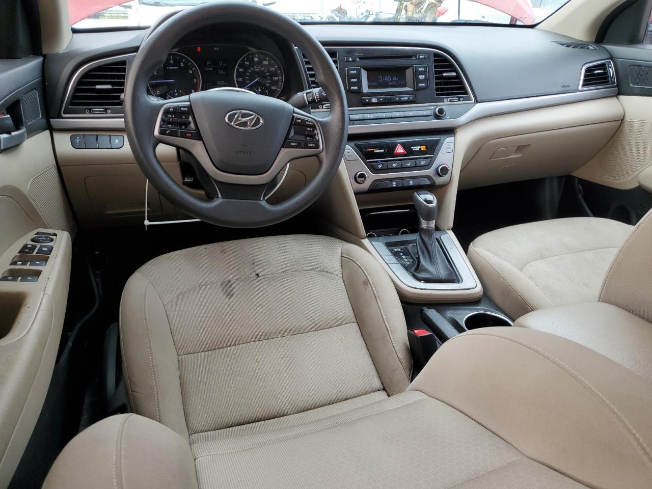 2018 Hyundai Elantra - Image 8
