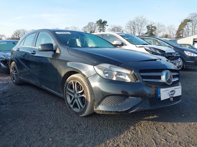 2015 MERCEDES BENZ A180 BLUE-