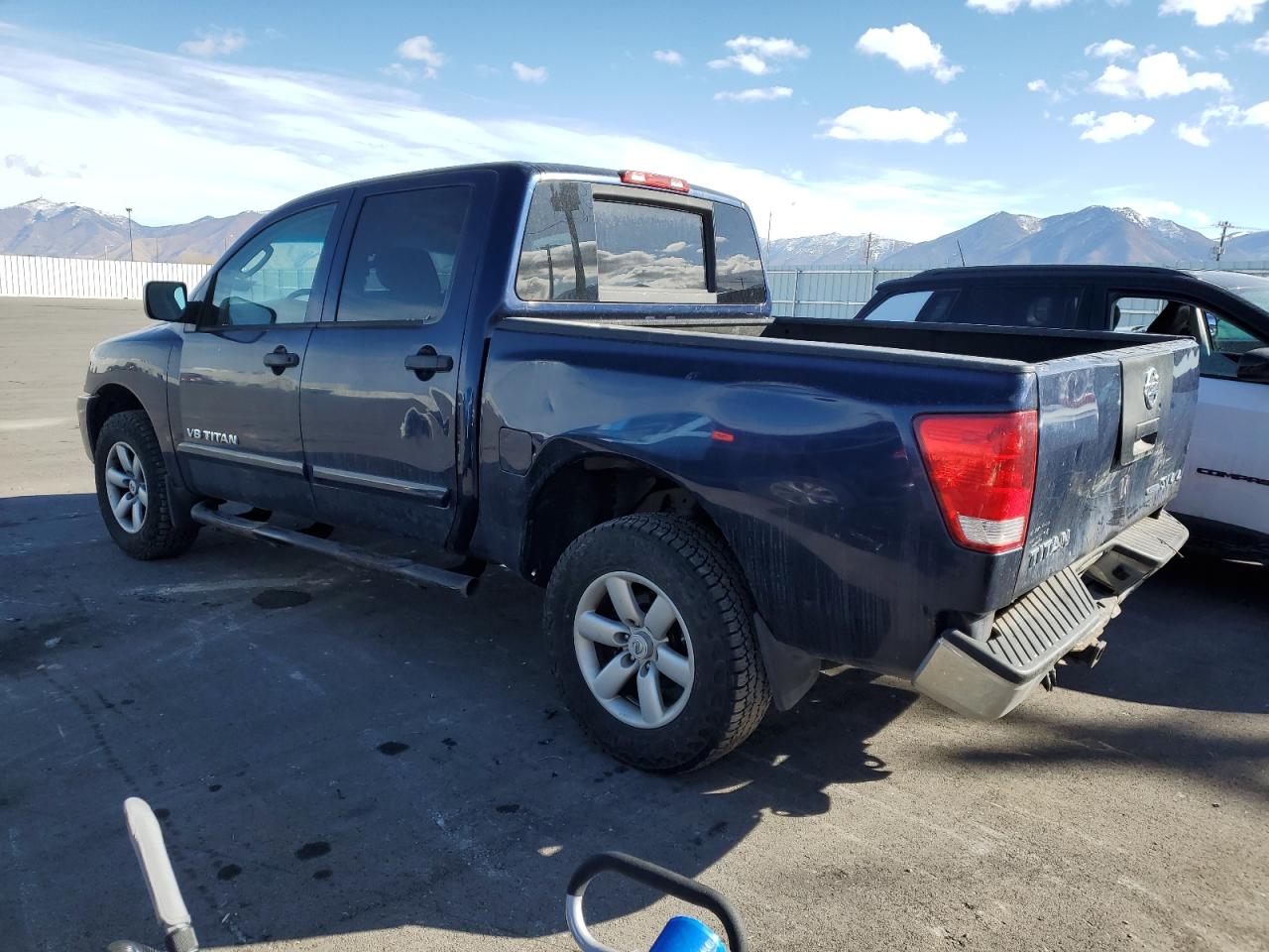 2011 Nissan Titan - Image 2