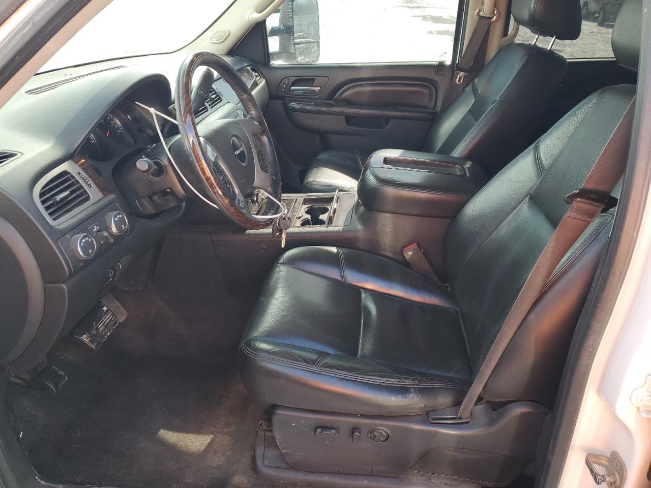 2013 GMC Sierra - Image 7