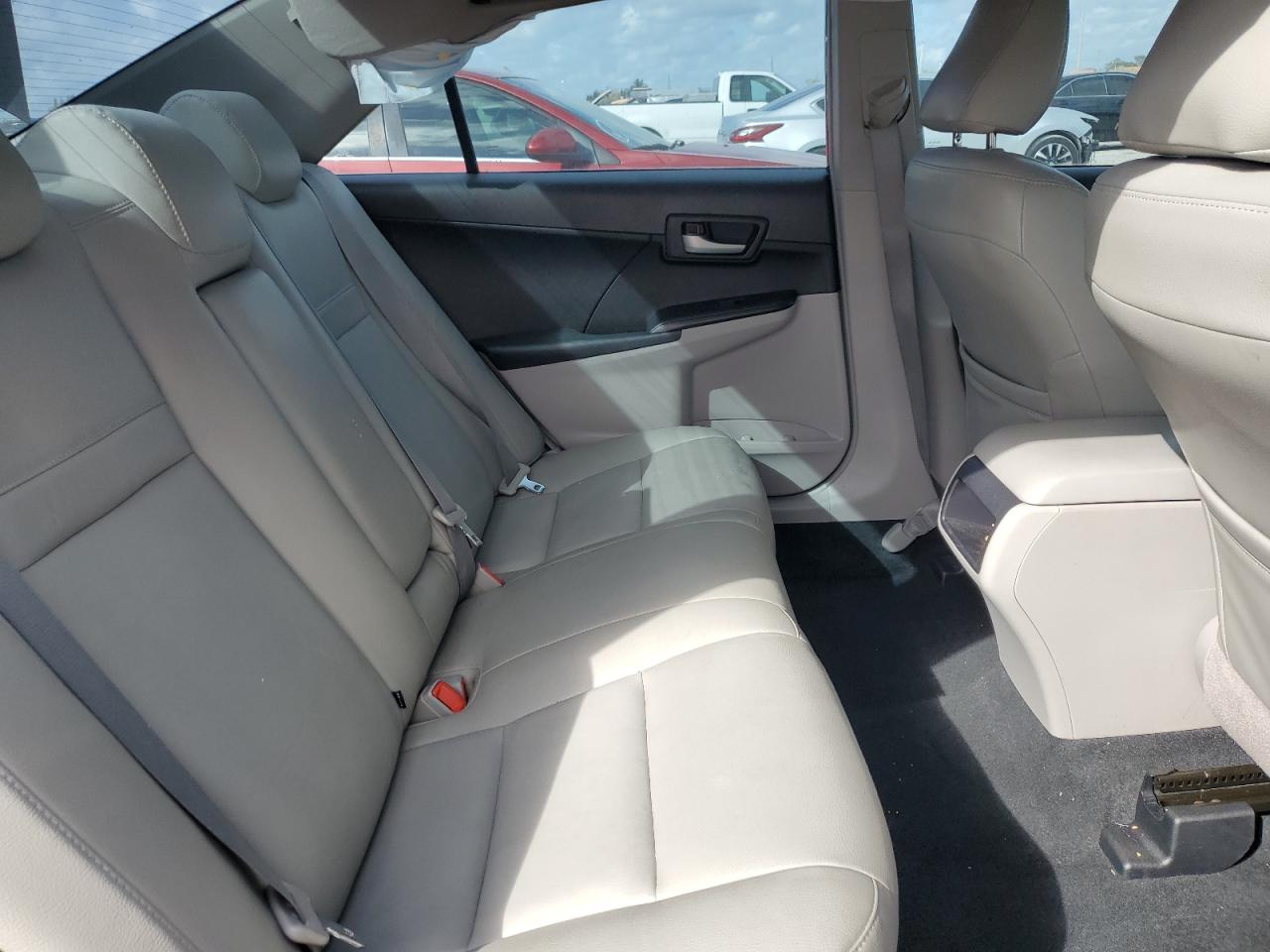2012 Toyota Camry - Image 10