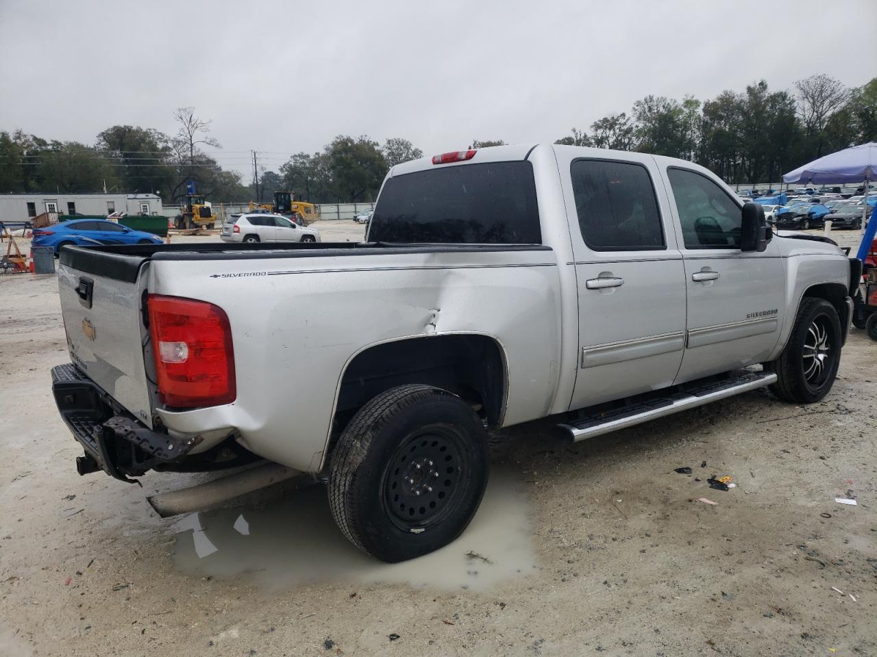 2010 Chevrolet Silverado - Image 3