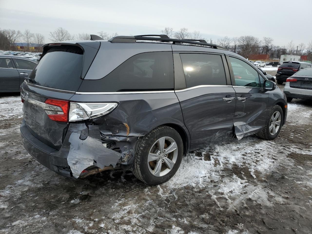 2018 Honda Odyssey - Image 3