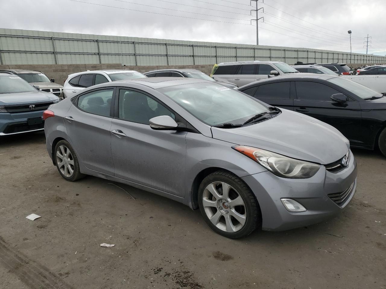 2012 Hyundai Elantra - Image 4