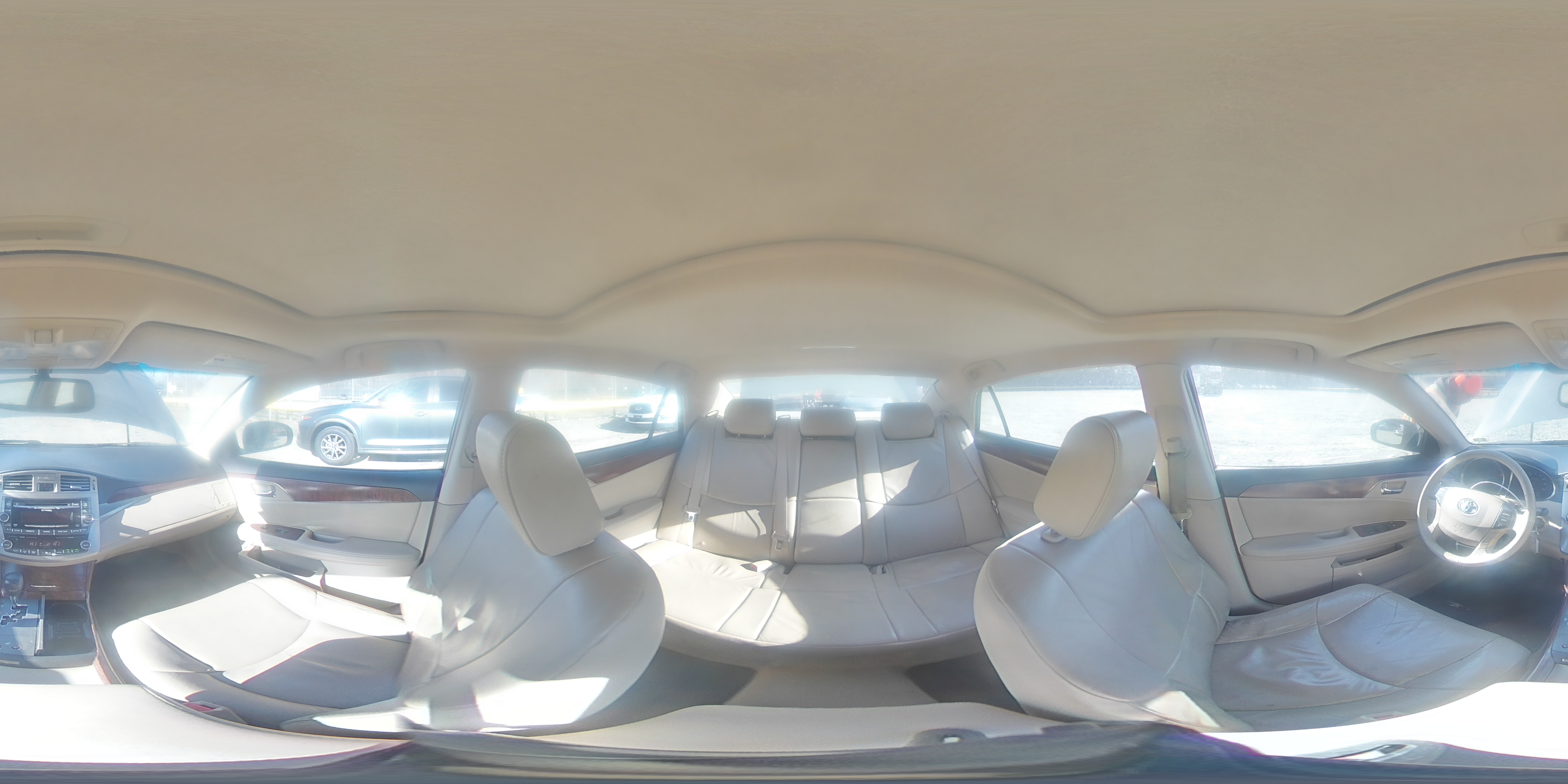 2011 Toyota Avalon - Image 13