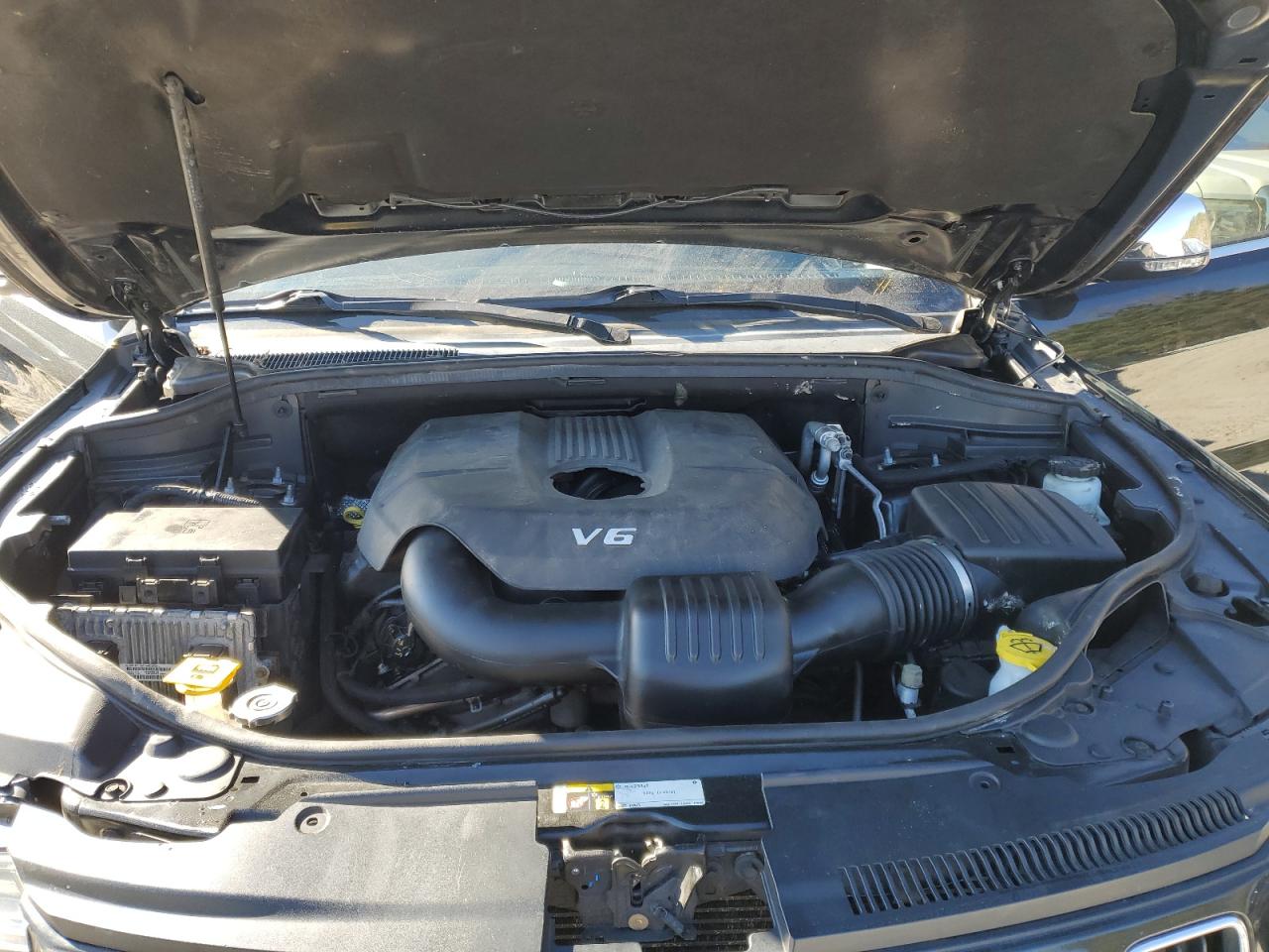 2015 Jeep Grand Cherokee - Image 12