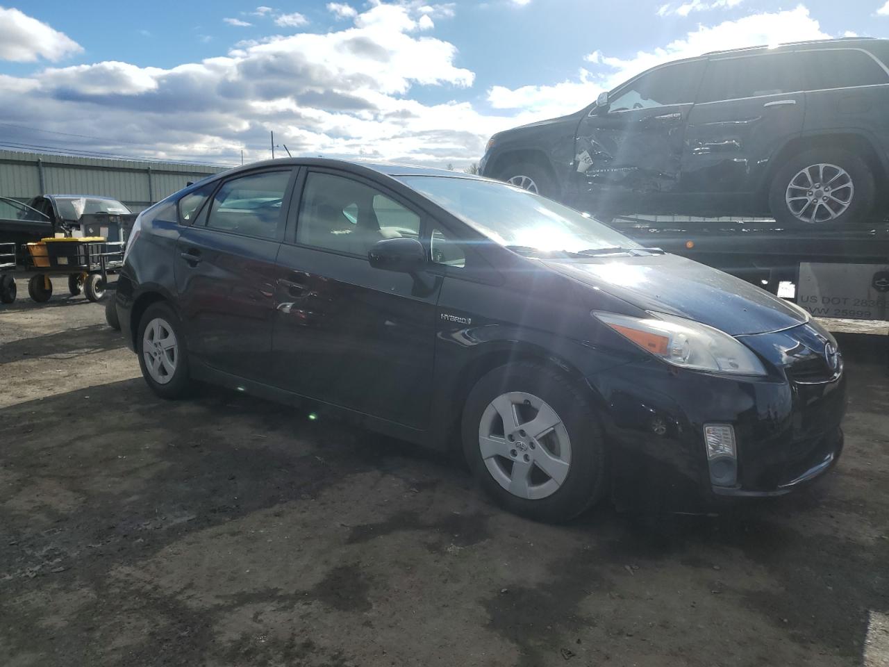 2011 Toyota Prius - Image 4