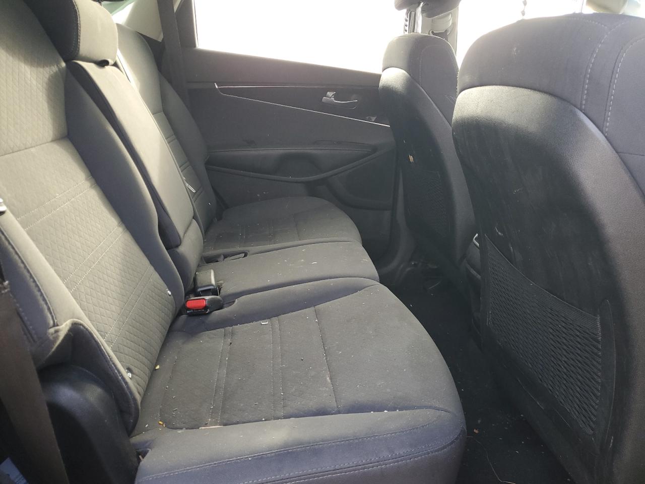 2016 Kia Sorento - Image 10