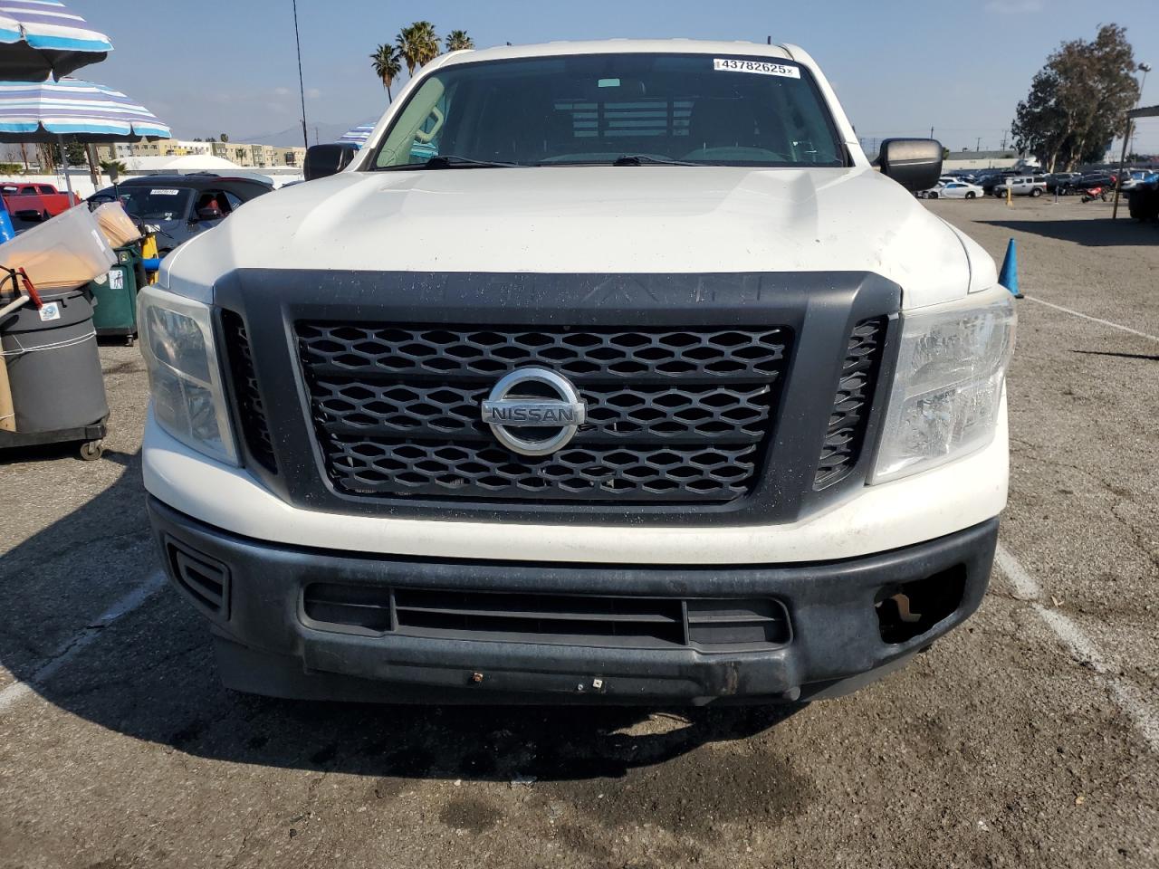 VIN: 1N6AA1F10HN501280 2017 NISSAN TITAN