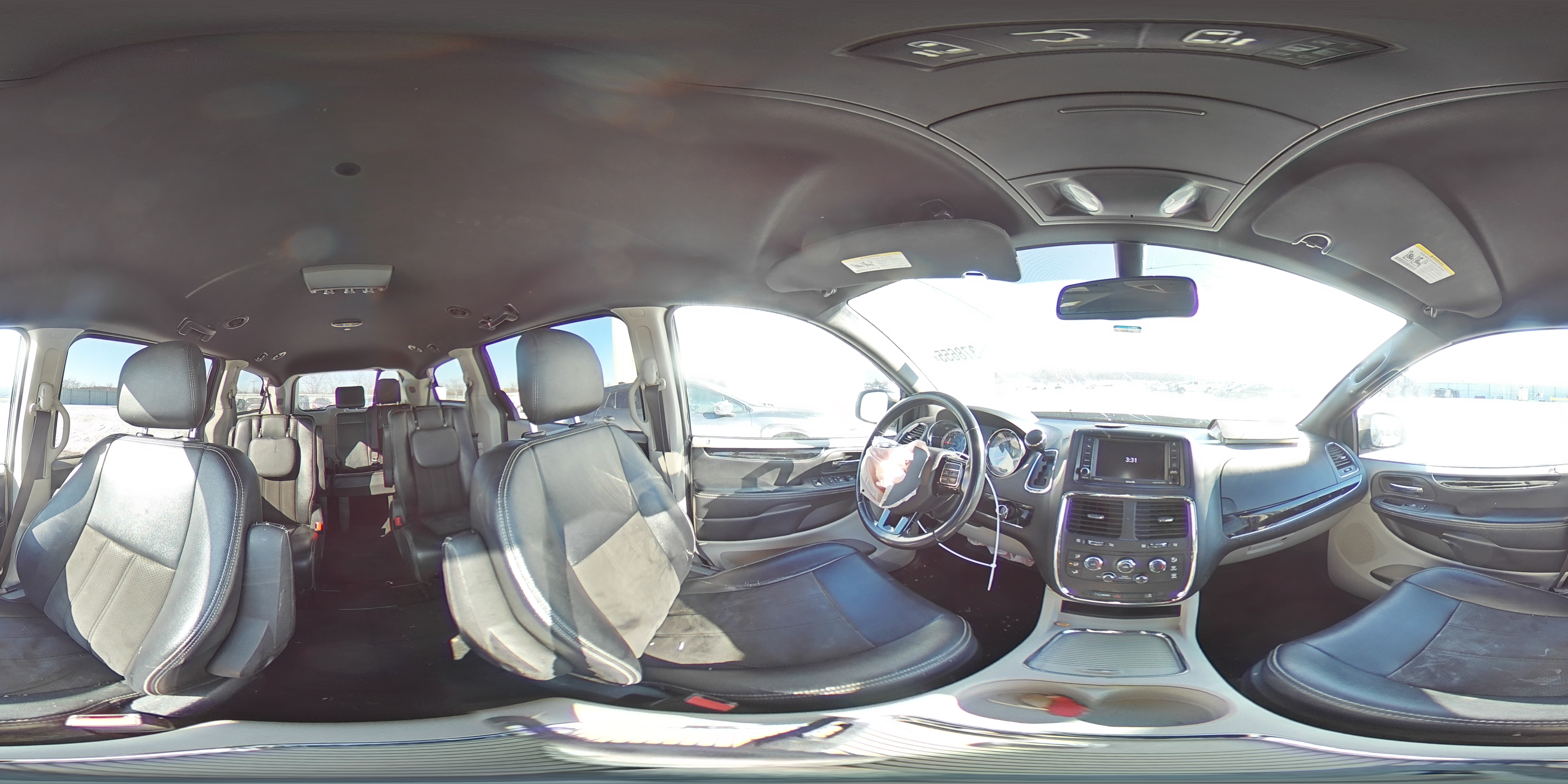2019 Dodge Caravan - Image 14