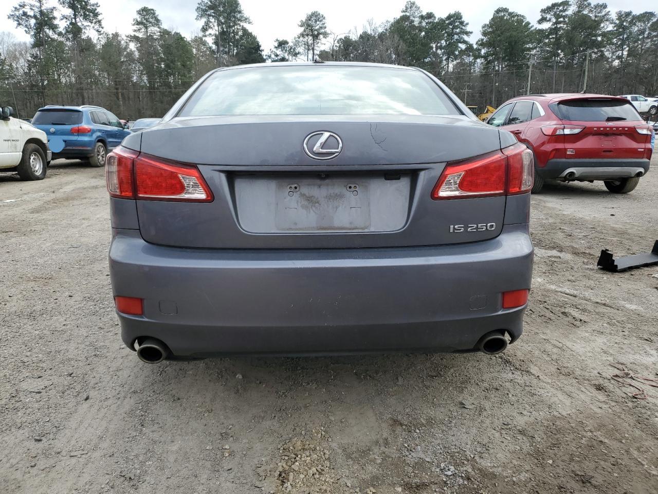 2012 Lexus IS - Image 6