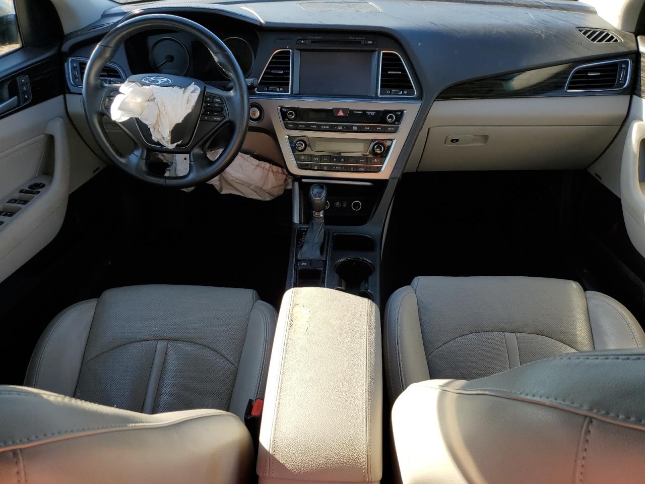 2016 Hyundai Sonata - Image 8