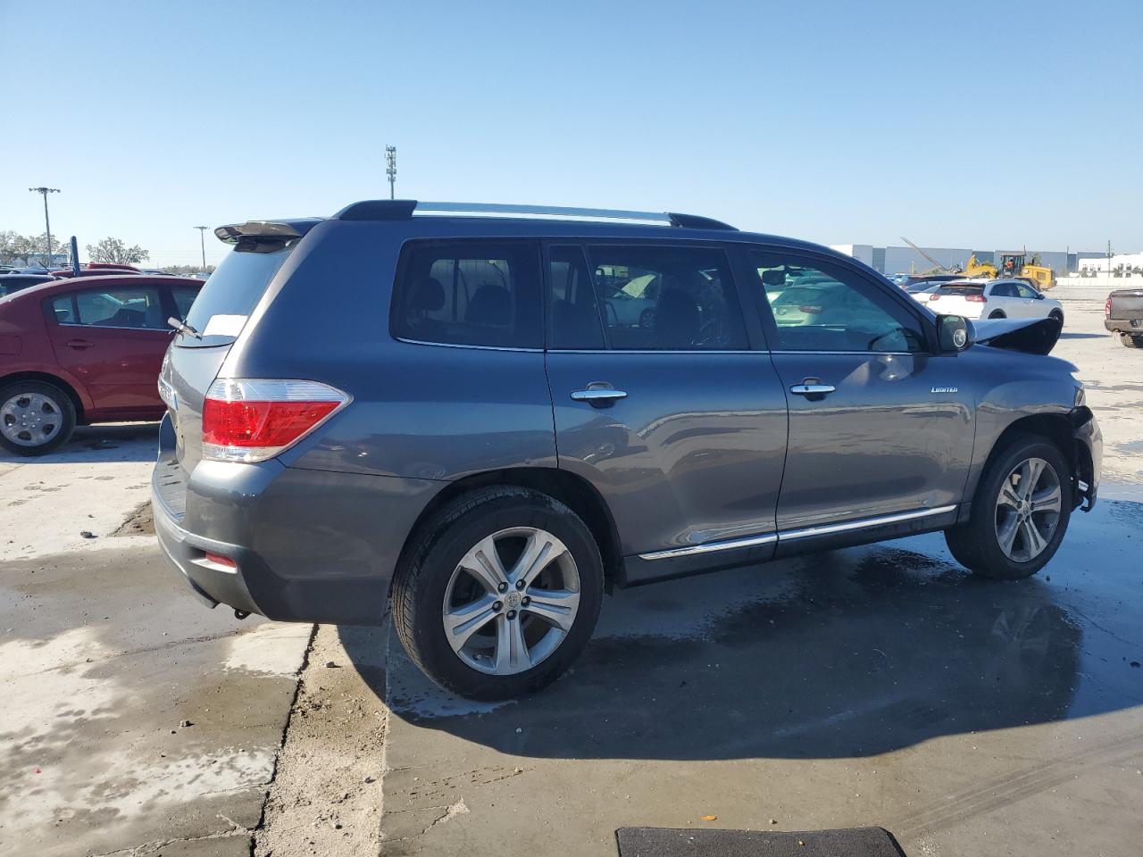 2013 Toyota Highlander - Image 3