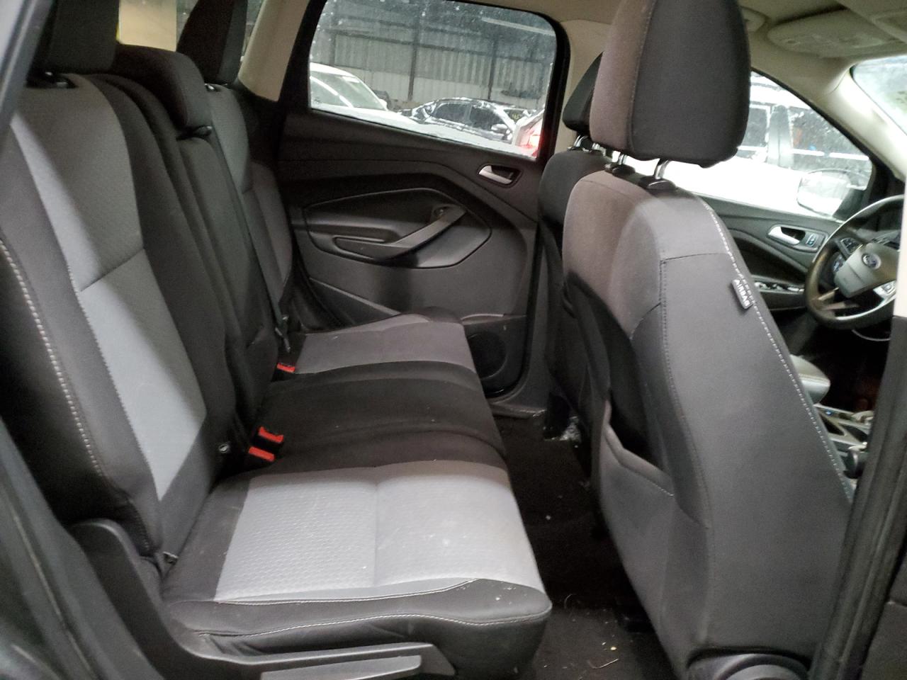 2017 Ford Escape - Image 11