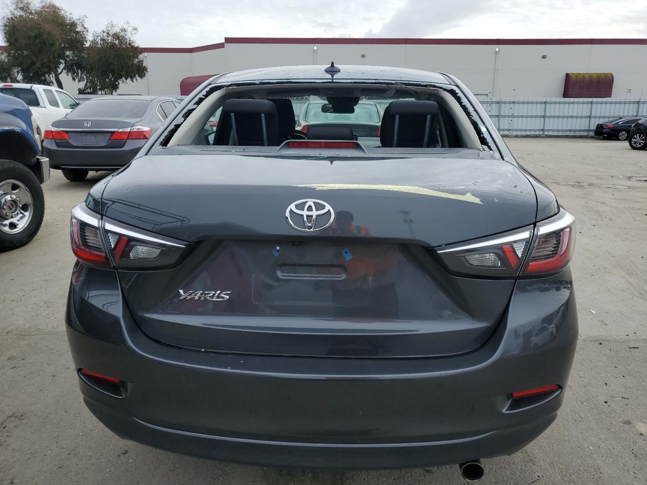 2019 Toyota Yaris - Image 6
