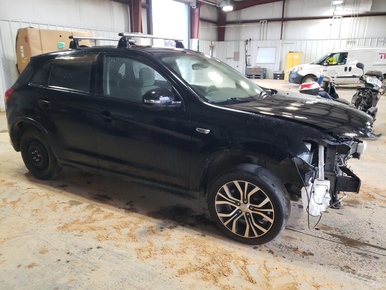 2017 Mitsubishi Outlander - Image 4