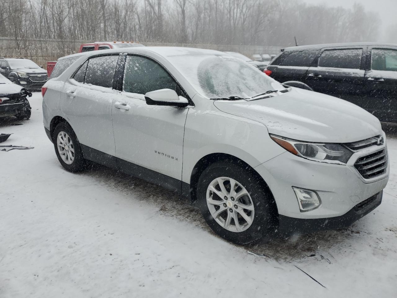 2020 Chevrolet Equinox - Image 4