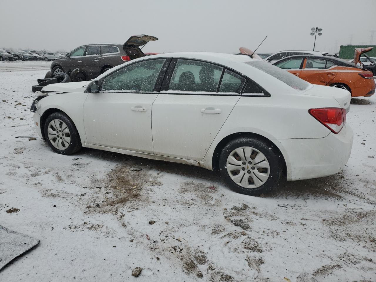 2016 Chevrolet Cruze - Image 2