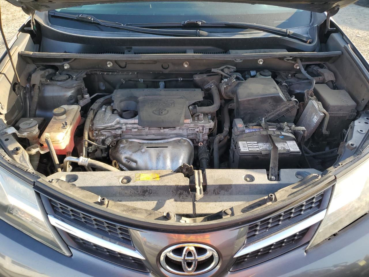 2015 Toyota RAV 4 - Image 12