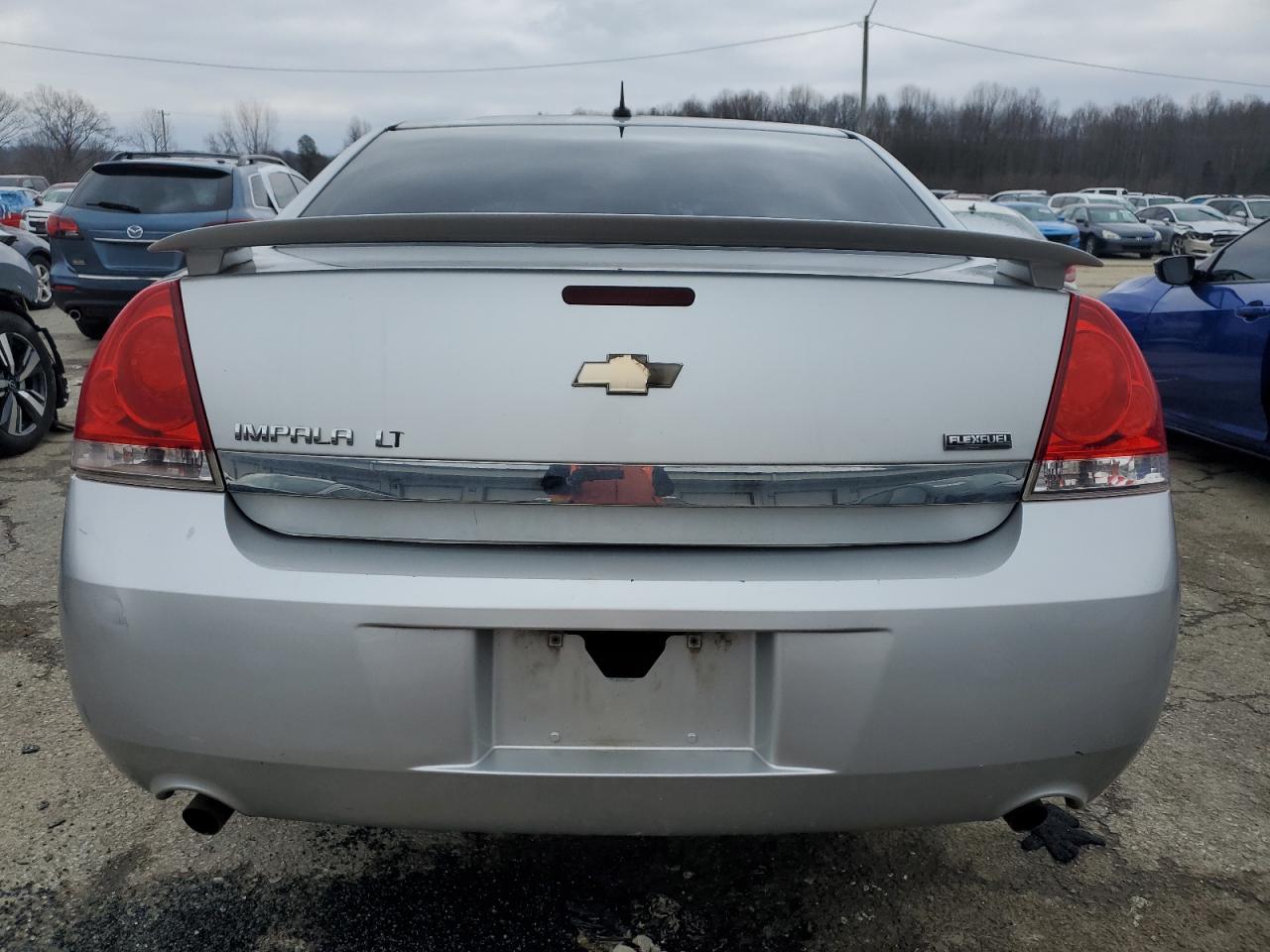 2009 Chevrolet Impala - Image 6