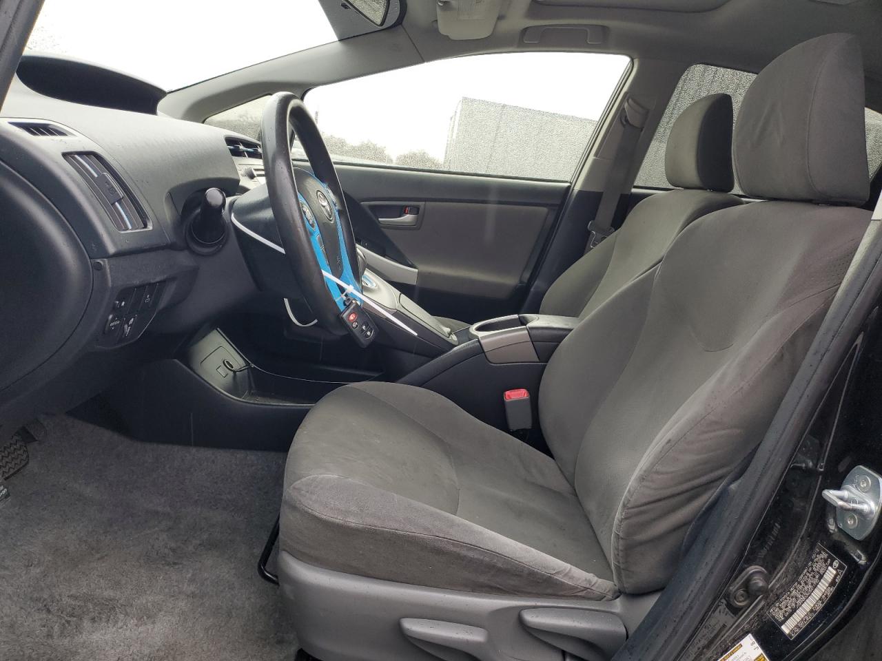 2012 Toyota Prius - Image 7