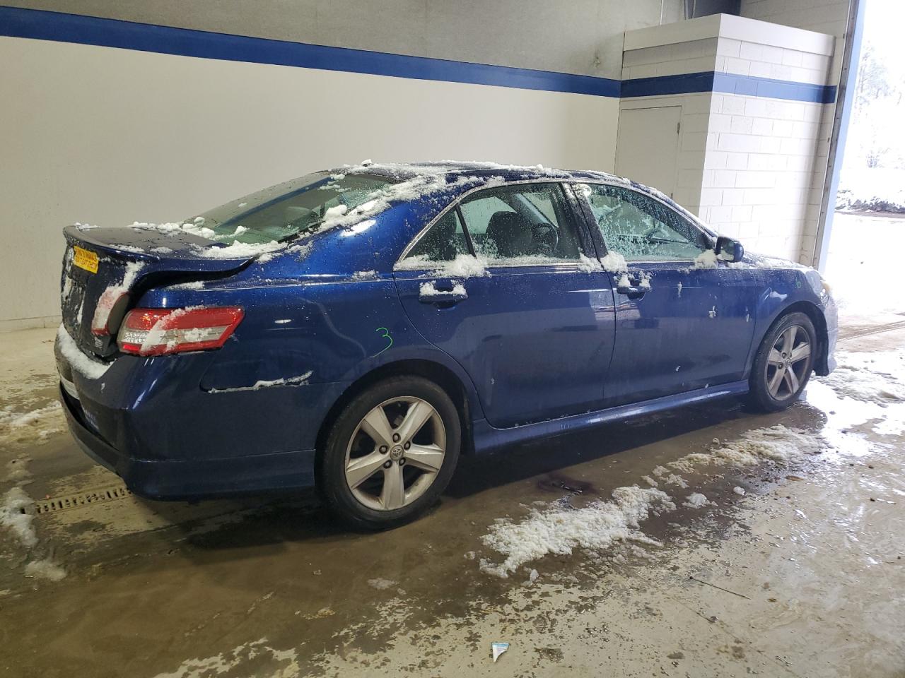 2010 Toyota Camry - Image 3