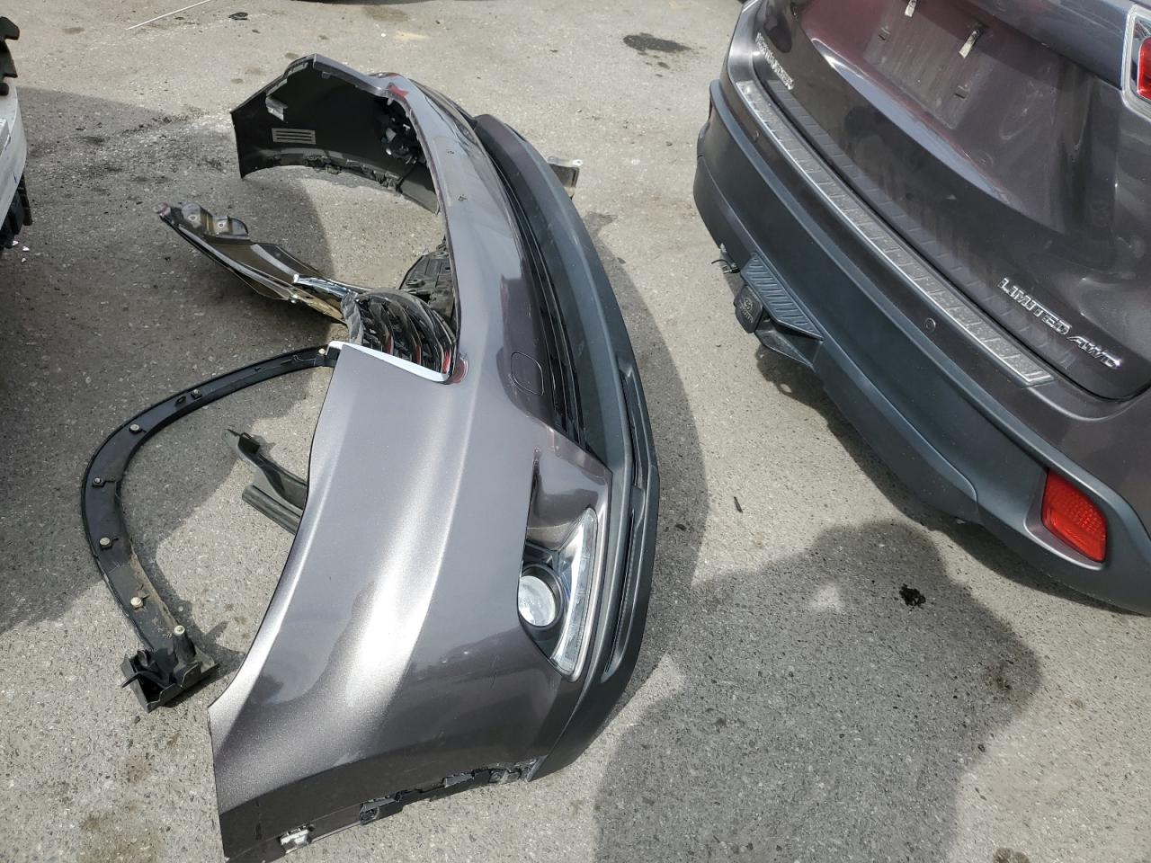 2015 Toyota Highlander - Image 13