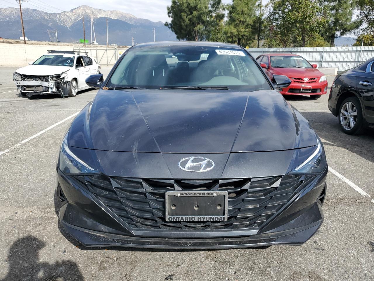 2023 Hyundai Elantra - Image 5