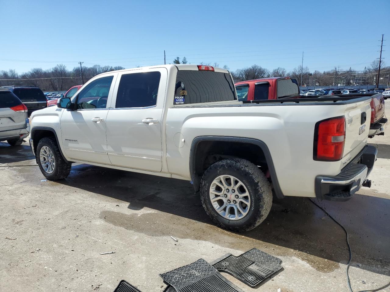 2014 GMC Sierra - Image 2