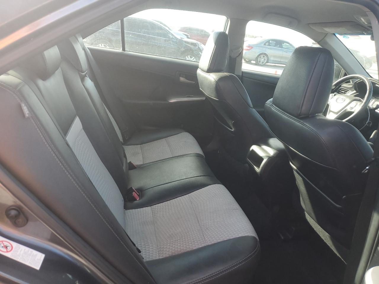 2014 Toyota Camry - Image 10